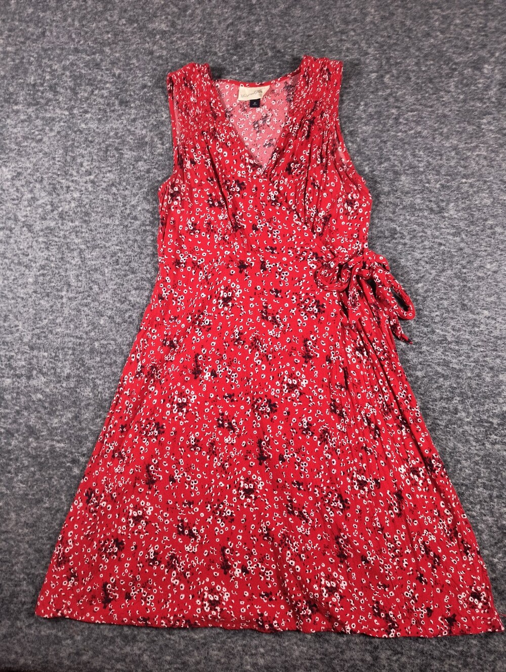 Universal Threads red floral wrap dress, women's xs